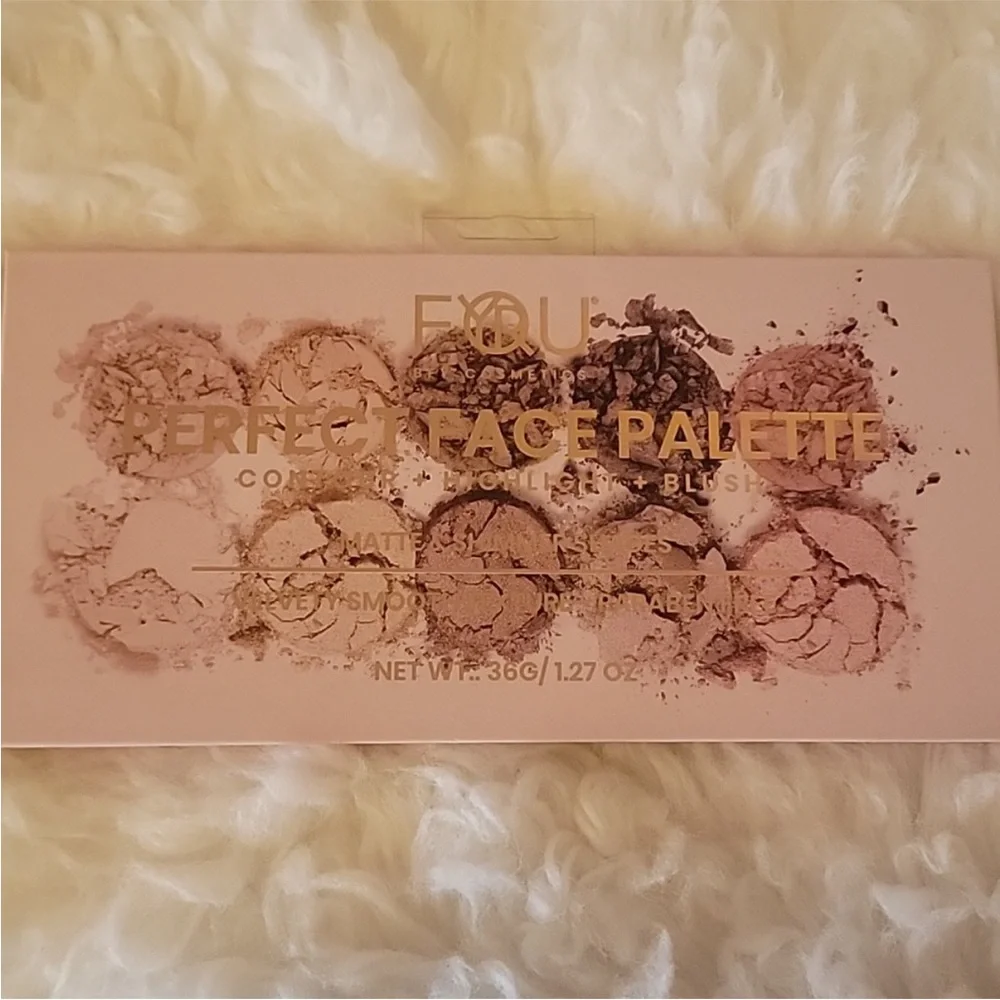 For You Perfect Face Palette.